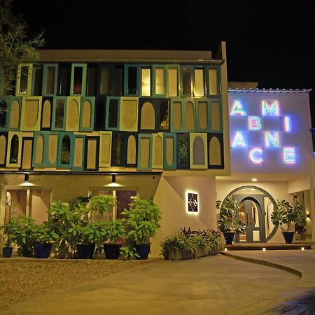 Ambiance Boutique Art Hotel การาจี ภายนอก รูปภาพ