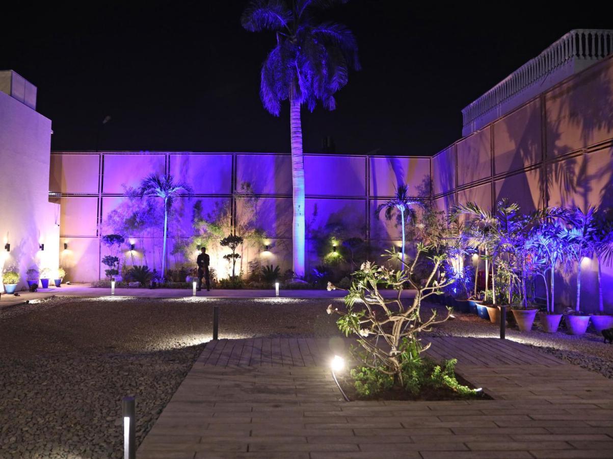 Ambiance Boutique Art Hotel การาจี ภายนอก รูปภาพ